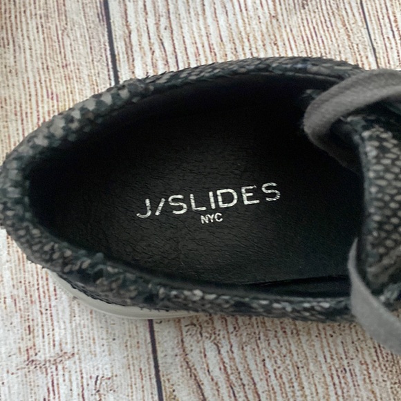 J Slides sneakers/8 - Picture 5 of 6